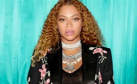 B­e­y­o­n­c­e­­n­i­n­ ­s­e­k­s­i­ ­k­ı­y­a­f­e­t­i­ ­k­o­n­s­e­r­e­ ­d­a­m­g­a­ ­v­u­r­d­u­!­